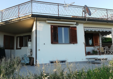 Terratetto davanti al golfo