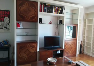 Mobile intarsiato stile antico-moderno