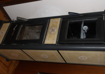 Stufa a legna con forno