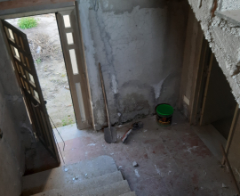 Pozzuoli via campana villa più deposito e terreno