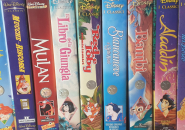 VIDEOCASSETTE DISNEY