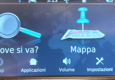 Garmin Zumo 595LM accessoriato