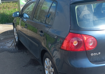 Golf  V  1600 cc75