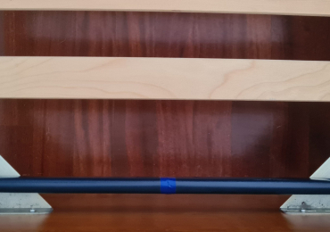 Letti singoli in legno con doghe