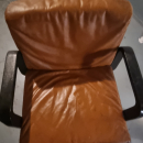 Poltrona ufficio marca Arflex anni 80