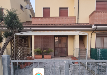 Villetta su 3 piani 135 mq