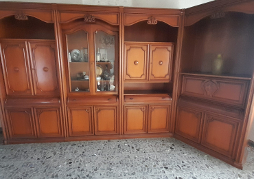 Sala completa stile classico modulabile in legno Noce (no resina).
