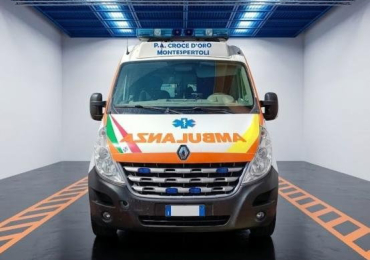 FURGONE RENAULT MASTER AMBULANZA (MONT)
