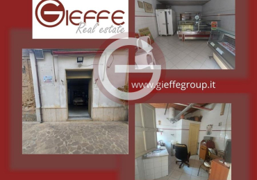 LOCALE COMMERCIALE IN AFFITTO A