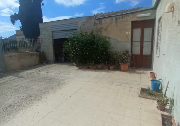 CASA INDIPENDENTE IN VENDITA A