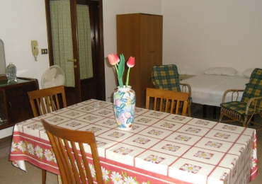 BILOCALE E MONOLOCALE CENTRO PORTO CESAREO LAST MINUTE
