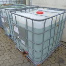 Cisterna 1000 litri con gabbia e rubinetto.