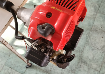 DECESPUGLIATORE CON MOTORE A SCOPPIO