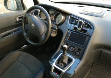 PEUGEOT 5008 T.D. 115 CV DEL 2014