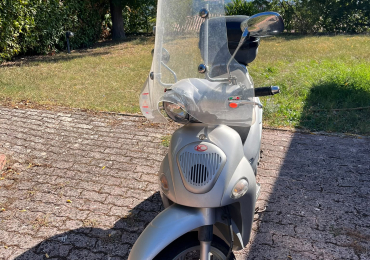 Kymco People 150