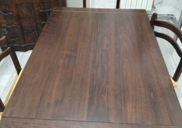 Tavolo in legno allungabile