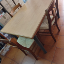 Tavolo con sedie