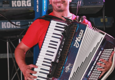 INSEGNANTE DI FISARMONICA – PIANOFORTE
