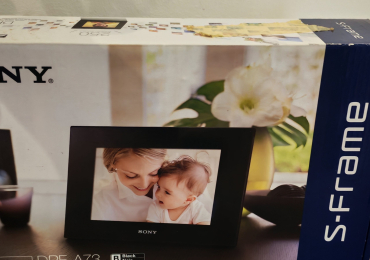 Sony S frame cornice digitale usata