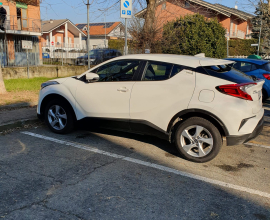 TOYOTA CHR 1.2 4WD