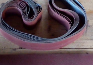 Nastri carta vetrata carta abrasiva Telata NUOVI mis 2450 mm. x 90 mm.