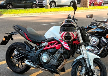 Moto Benelli 302s