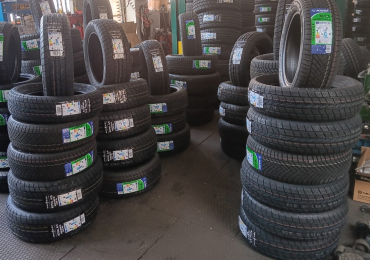 VENDO PNEUMATICI NUOVI 4 STAGIONI /ALLSEASON