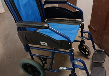 Sedia a rotelle Mobiclinic, modello Maestranza