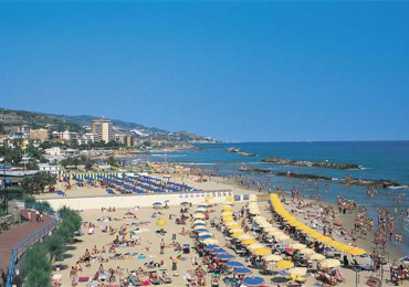 ARMA DI TAGGIA (IM)  Affittasi AGOSTO