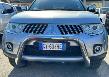 Mitsubishi L200 pick up double cab 2.5 di-d Intense plus 178 cv 4wd
