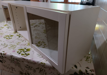 Pensile a parete IKEA Besta con ante in vetro