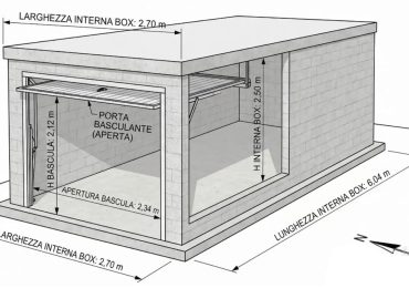 Ampio box per SVU + moto + bici