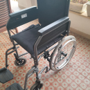 SEDIA A ROTELLE PIEGHEVOLE AD AUTOSPINTA