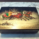 Cofanetto  portagioie russo Fedoskino Pegockuho con un tradizionale dipinto in miniatura