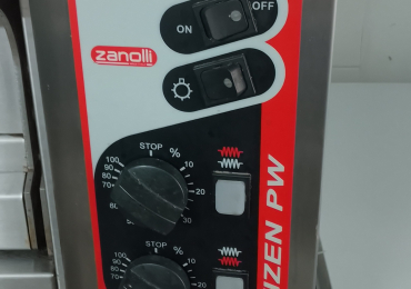 Privato vende forno elettrico per 6 /9 pizze