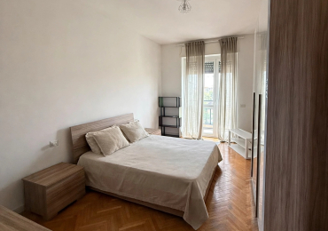 MILANO Zona Certosa, Viale Monte Ceneri.