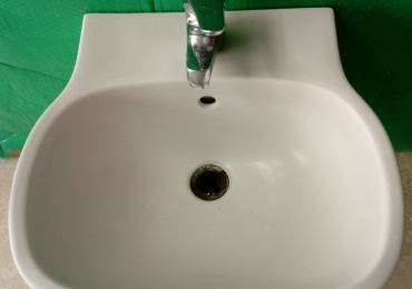 Lavandino Ceramica di forma Ovale