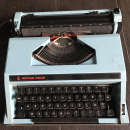 Macchina da scrivere Rover 2000