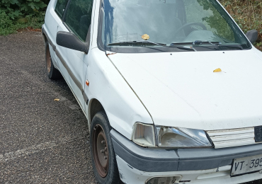 PEUGEOT BERLINA AUTO STORICA