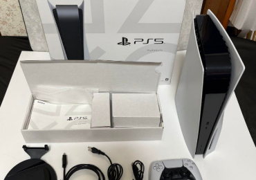 Selling Sony PlayStation 5 PS5 1TB