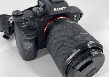 Sony Alpha A7 III 24,2 MP – Kit nero con obiettivo FE 28-70mm